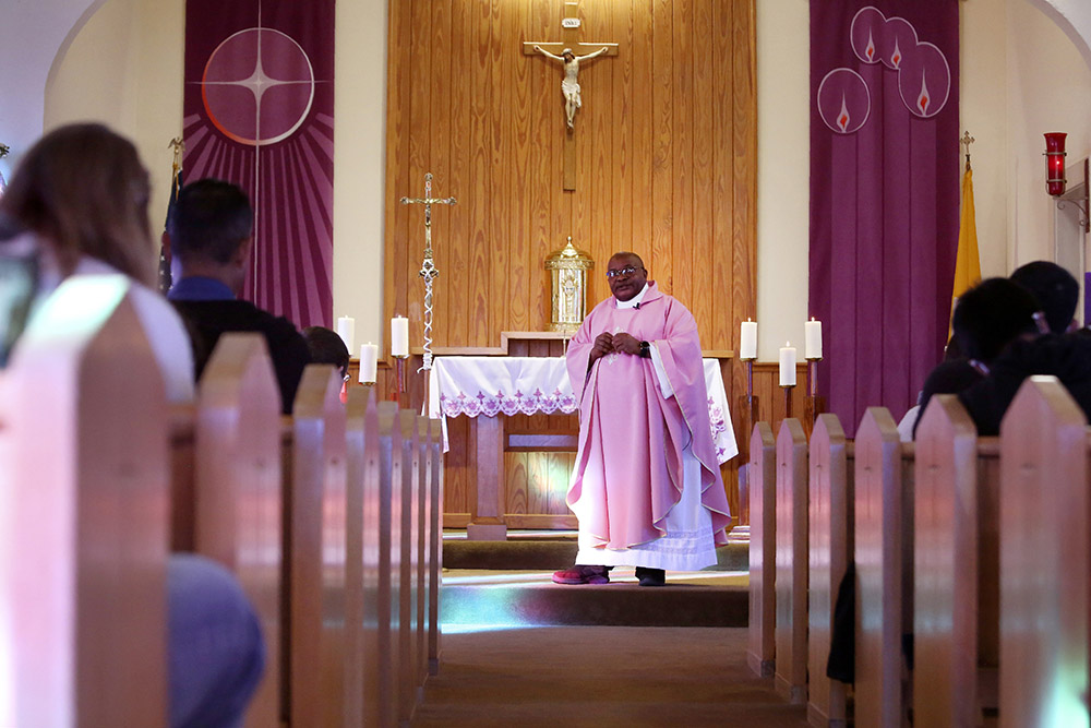 US Catholic clergy shortage eased by recruits from Africa National
